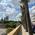 Centre Sky Views Διαμέρισμα *