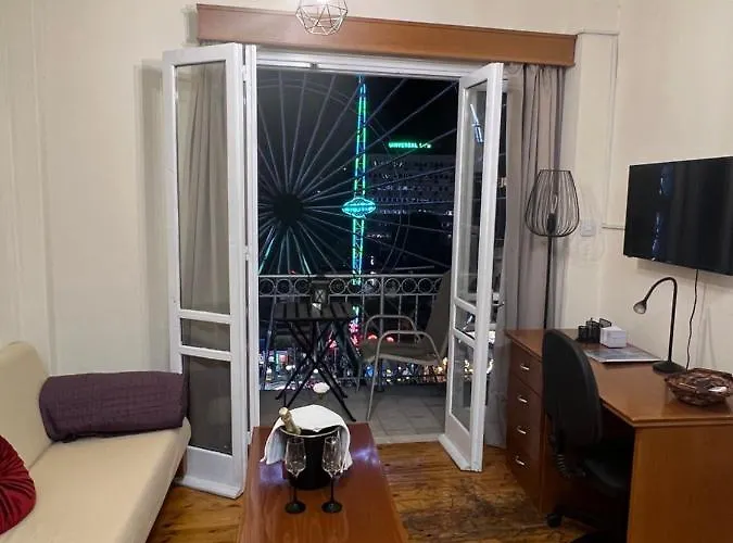 公寓 Centre Sky Views